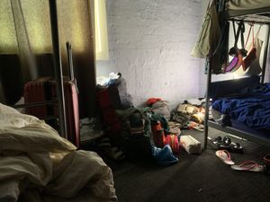 チェックアウト時に現実が辛くなってとった写真